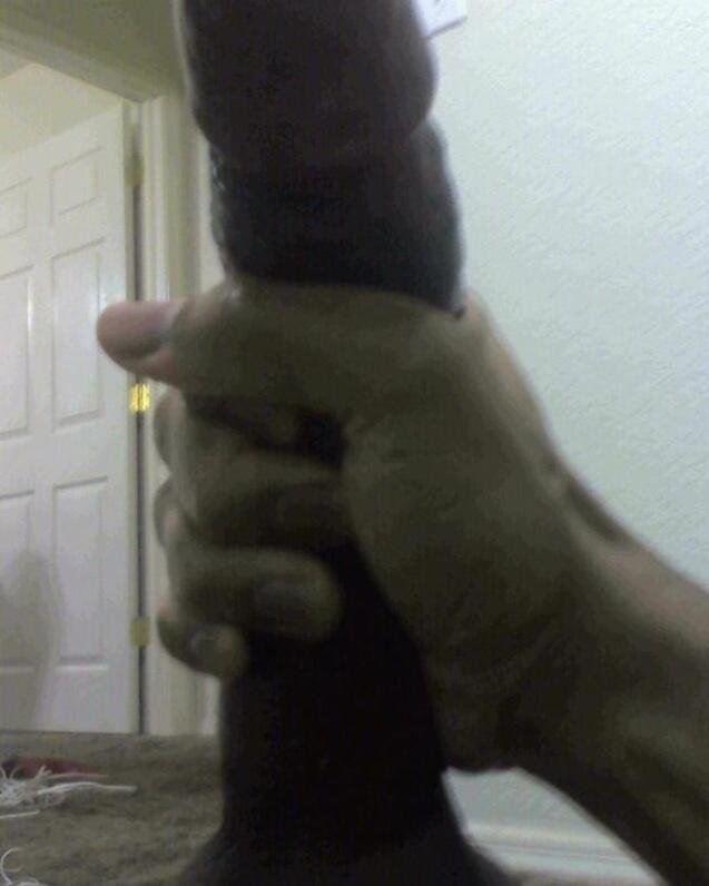 Sabre-Tooth reccomend 12 inch black dick