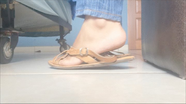 Martian reccomend clips4sale preview pink slippers well worn