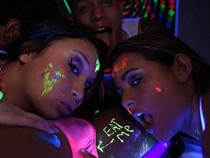 best of Artistic experience glowing blowjob
