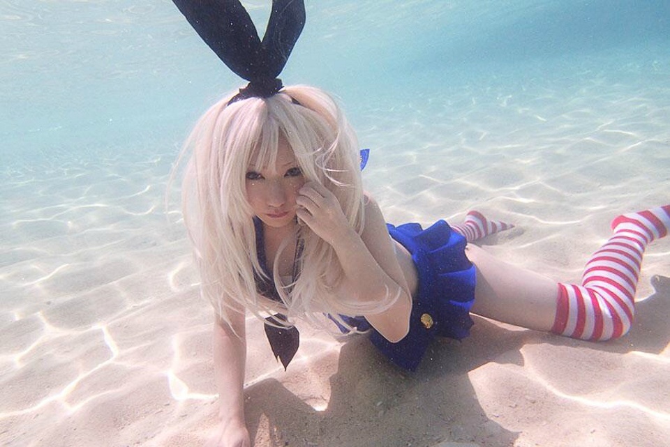 Take girl wearing sexy shimakaze cosplay