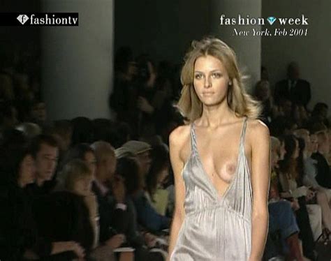 best of Fashion week opss nude