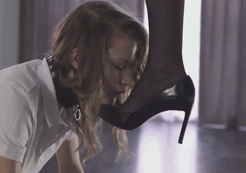 Mistress jean punishes cumming shoe