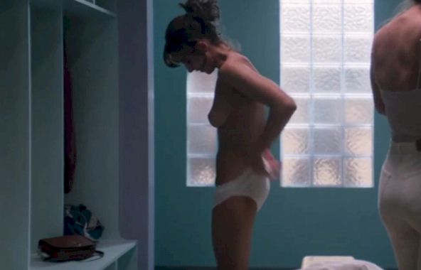Alison brie nude boobs butt glow