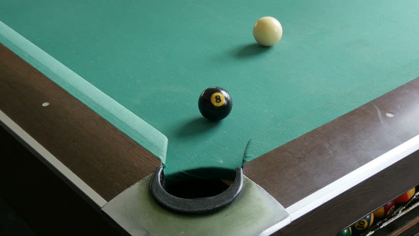 Ball corner pocket