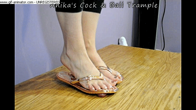 High T. reccomend cock trample with platform sandals flip