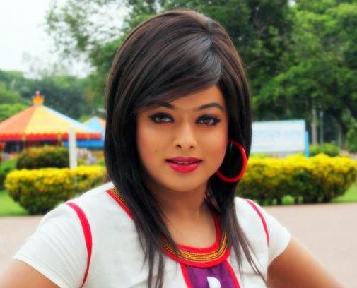 Bangla movie song actress ratna showing