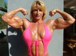 Shadow recommendet female bodybuilder posing flexing ripped