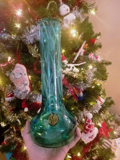 D-Day recommend best of stoners merry kushmas