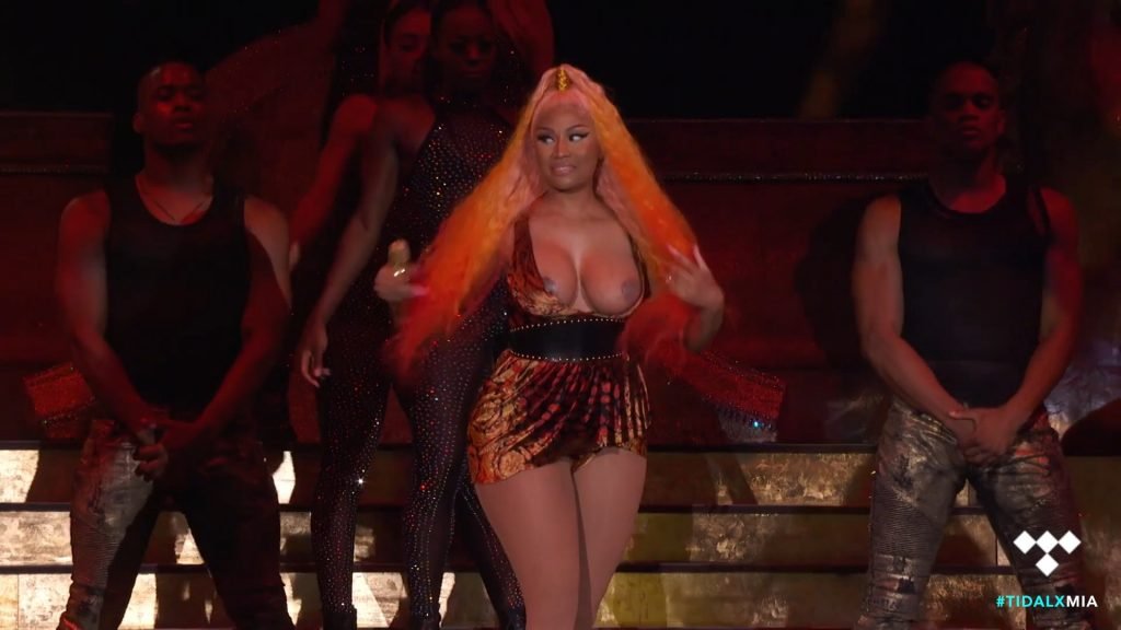 Naughty celebrity nicki minaj tits leak