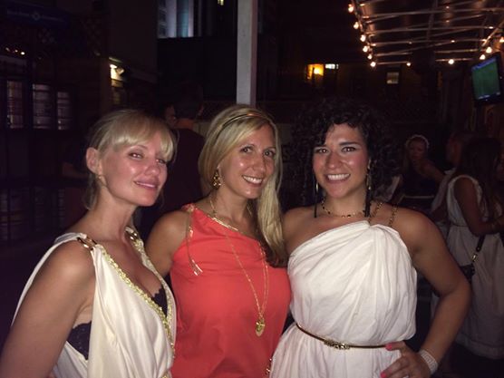 Jessica R. reccomend toga party style